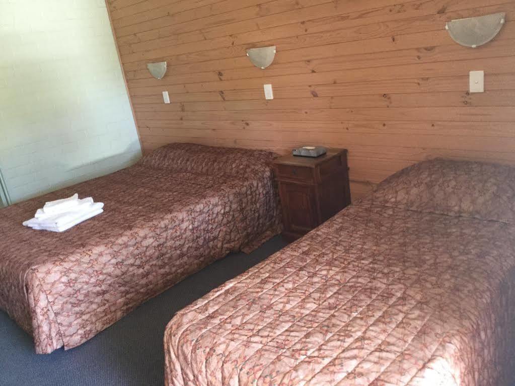 Gloucester Motel Pemberton Manjimup Exterior photo